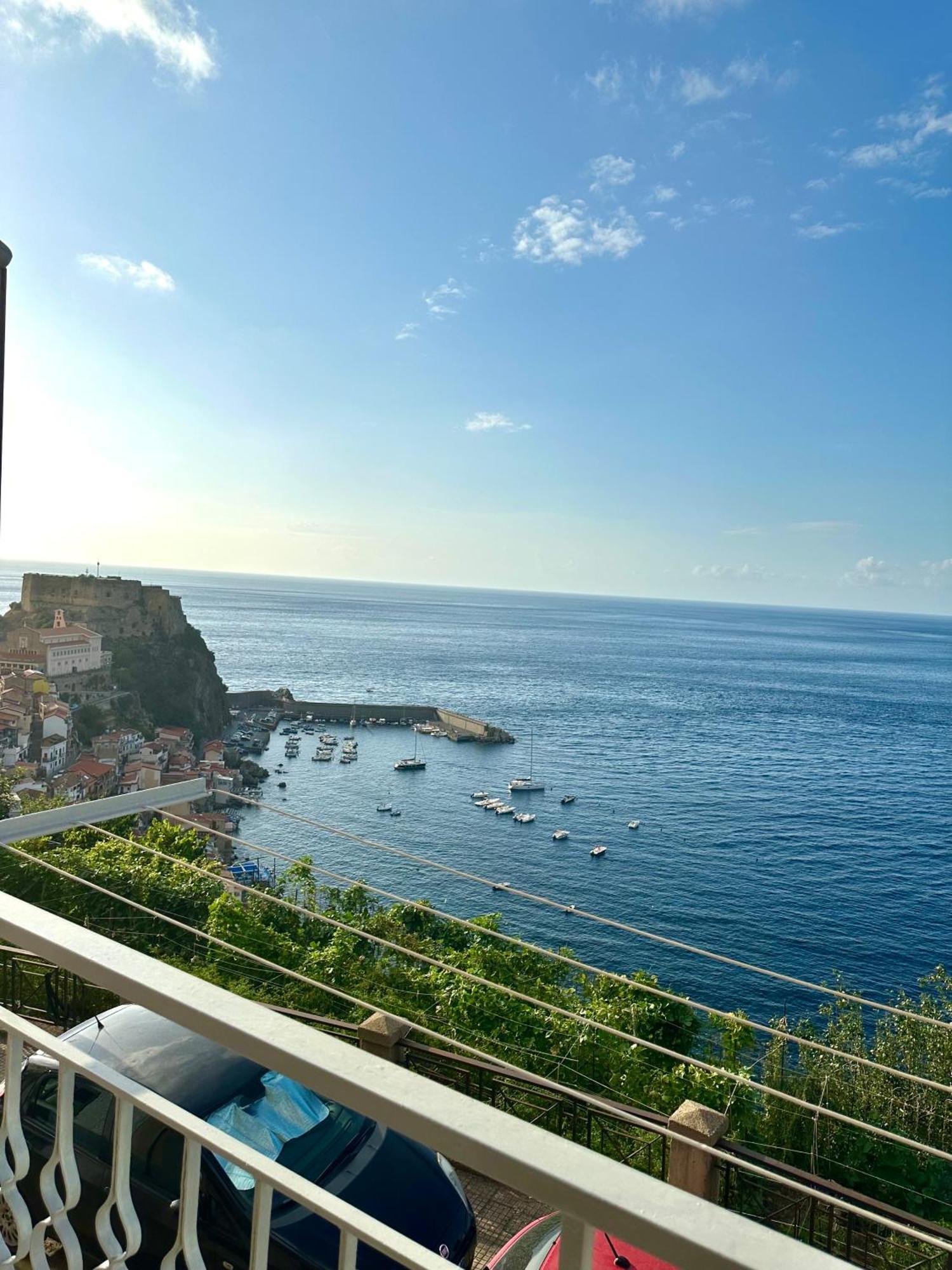 The View Apartment Scilla Exteriör bild